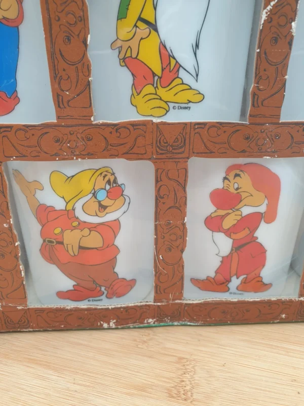 Vintage - Snow White drink cups Vintage Snow White Drink Cups 13